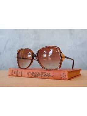 Vintage Oleg Cassini 1970s Sunglasses 'JACKIE' Disco Retro Hong Kong Grandma